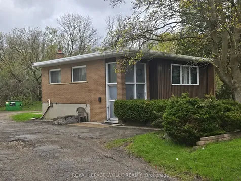 152 Homewood Avenue Kitchener ON N2M 1W9