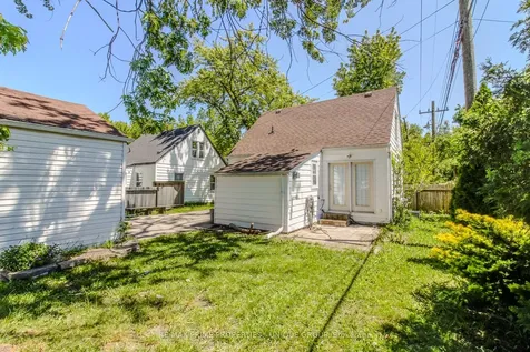 117 Walnut Avenue S Sarnia ON N7T 3V5