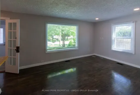 117 Walnut Avenue S Sarnia ON N7T 3V5