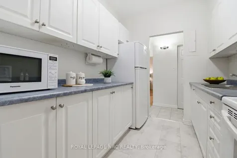 198 Scott Street E St. Catharines ON L2N 5T3