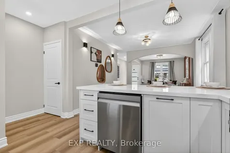 83 Beechwood Avenue Hamilton ON L8L 2S7