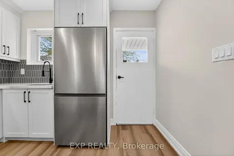 83 Beechwood Avenue Hamilton ON L8L 2S7