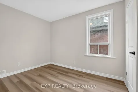 83 Beechwood Avenue Hamilton ON L8L 2S7