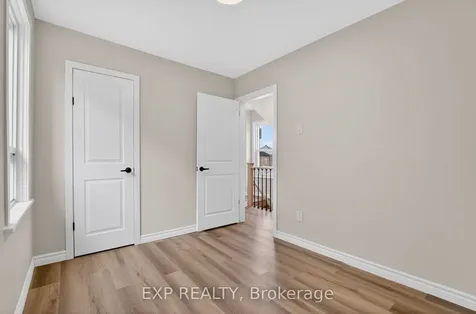 83 Beechwood Avenue Hamilton ON L8L 2S7