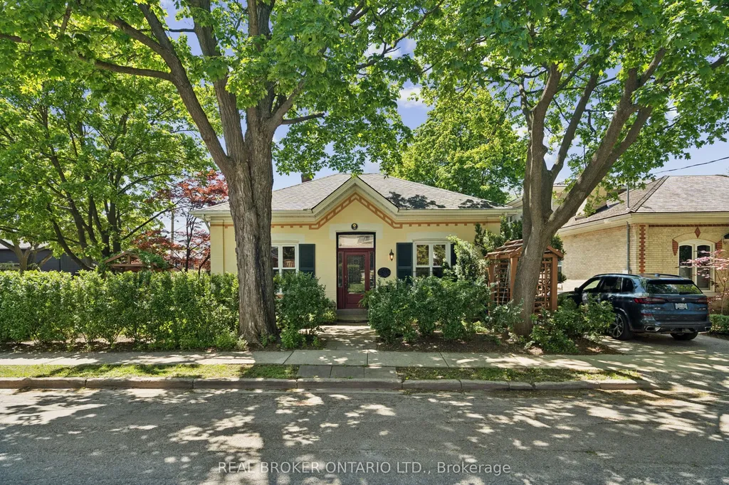 38 Kirkland Street Guelph ON N1H 4X9