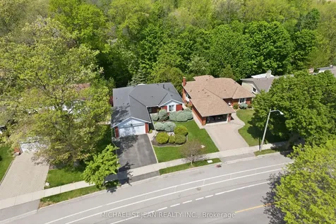 268 Memorial Drive Brantford ON N3R 7H3