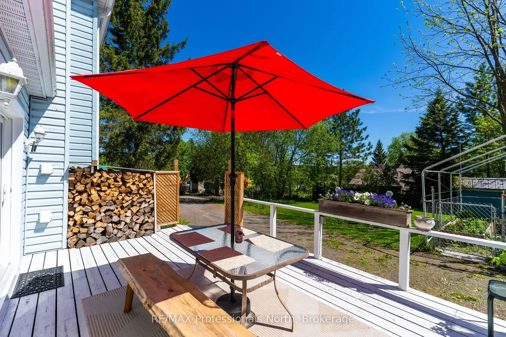 12 Tait Street Huntsville ON P1H 1W5