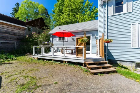 12 Tait Street Huntsville ON P1H 1W5
