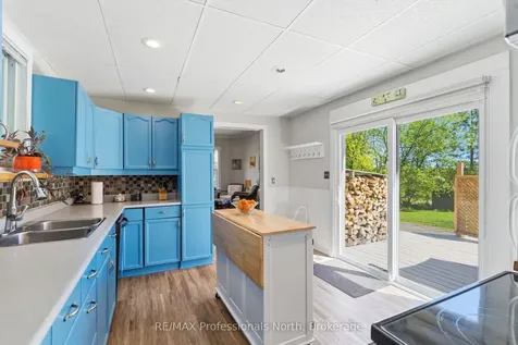 12 Tait Street Huntsville ON P1H 1W5