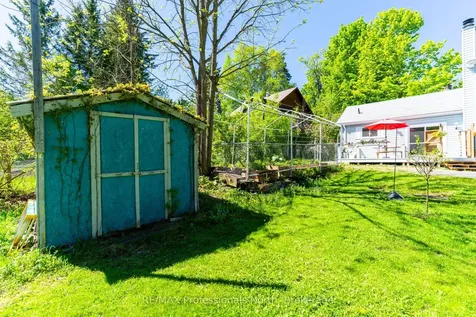 12 Tait Street Huntsville ON P1H 1W5