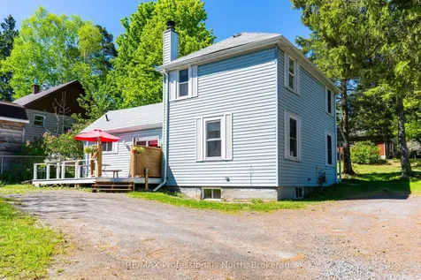 12 Tait Street Huntsville ON P1H 1W5