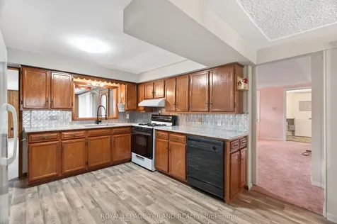 64 Wellington Avenue Southwest Middlesex ON N0L 1A0