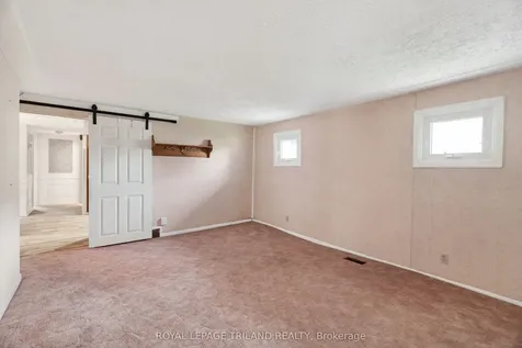 64 Wellington Avenue Southwest Middlesex ON N0L 1A0