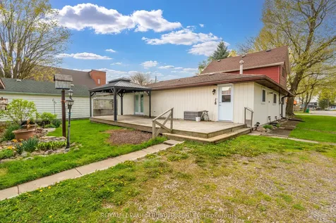 64 Wellington Avenue Southwest Middlesex ON N0L 1A0