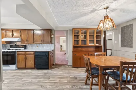 64 Wellington Avenue Southwest Middlesex ON N0L 1A0