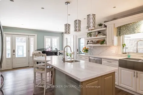 64 Miller Drive Hamilton ON L9G 2J1