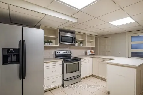 64 Miller Drive Hamilton ON L9G 2J1