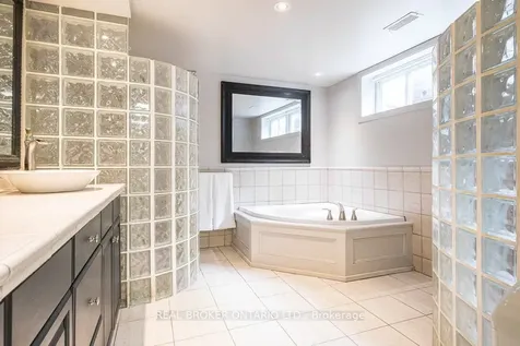 64 Miller Drive Hamilton ON L9G 2J1