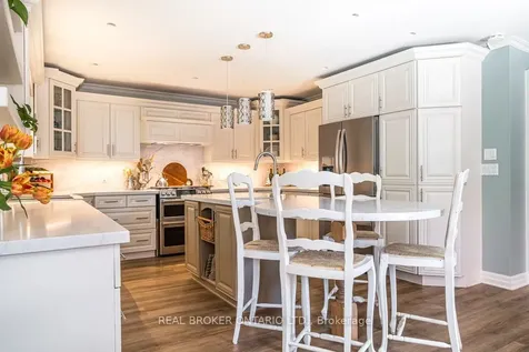 64 Miller Drive Hamilton ON L9G 2J1