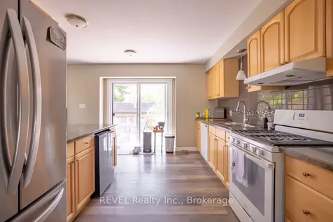 3191 Bethune Avenue Fort Erie ON L0S 1N0