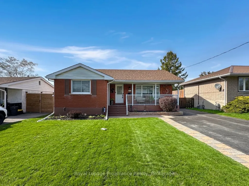 10 Chown Crescent Belleville ON K8P 4P9