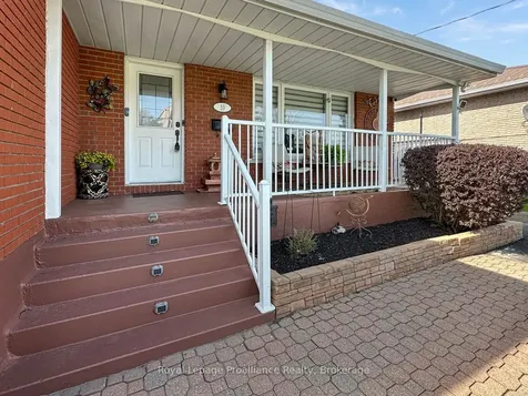 10 Chown Crescent Belleville ON K8P 4P9