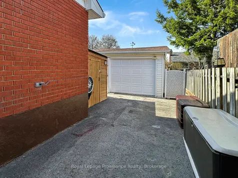 10 Chown Crescent Belleville ON K8P 4P9