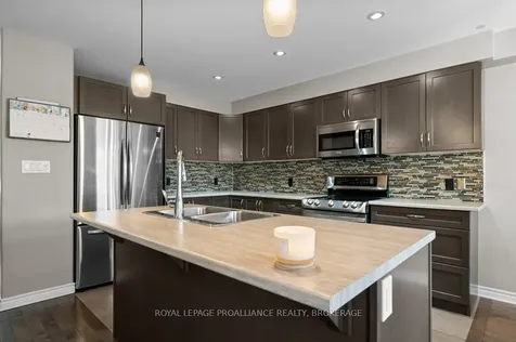 1560 Davenport Crescent Kingston ON K7P 0H7