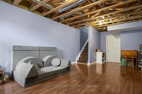 1560 Davenport Crescent Kingston ON K7P 0H7
