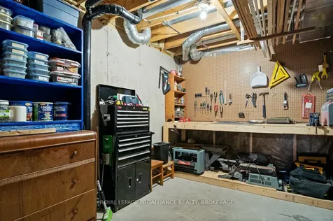 1560 Davenport Crescent Kingston ON K7P 0H7