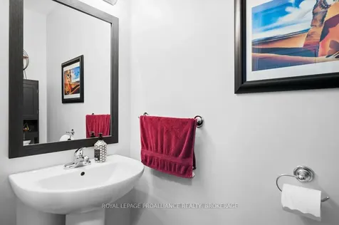 1560 Davenport Crescent Kingston ON K7P 0H7