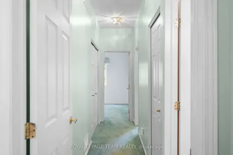 41 Billingham Crescent Kanata ON K2K 2T7