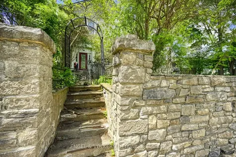 716 King Street W Prescott ON K0E 1T0