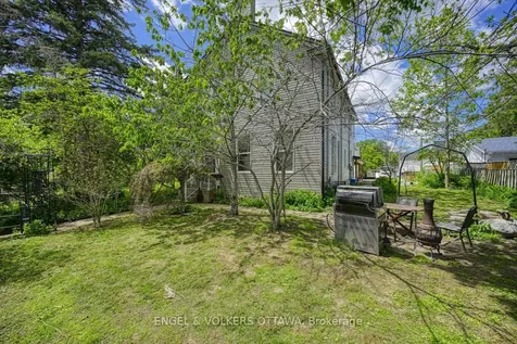 716 King Street W Prescott ON K0E 1T0