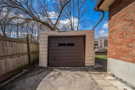 7 Benjamin Street Belleville ON K8P 1P6