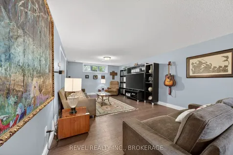 1142 Coverdale Drive Kingston ON K7M 8X7