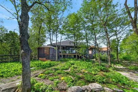 1142 Coverdale Drive Kingston ON K7M 8X7
