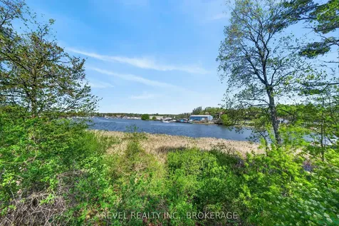 1142 Coverdale Drive Kingston ON K7M 8X7