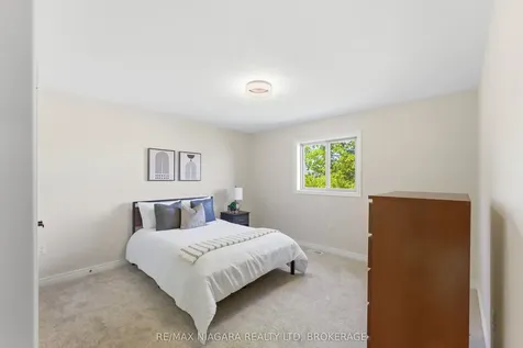 70 Terrace Drive Grimsby ON L3M 1B5