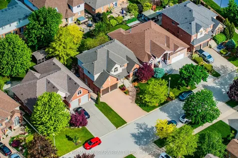 70 Terrace Drive Grimsby ON L3M 1B5