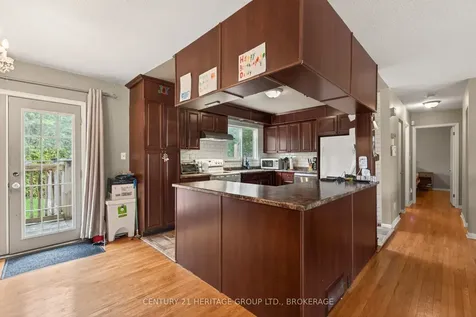 706 High Gate Park Drive Kingston ON K7M 5Z9
