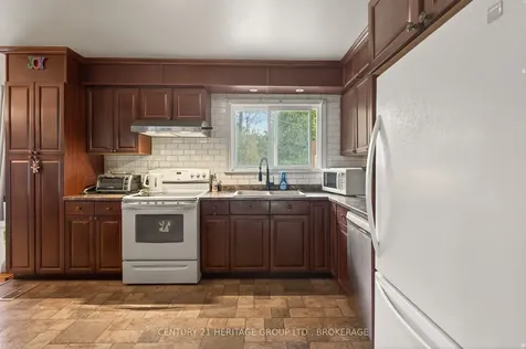 706 High Gate Park Drive Kingston ON K7M 5Z9