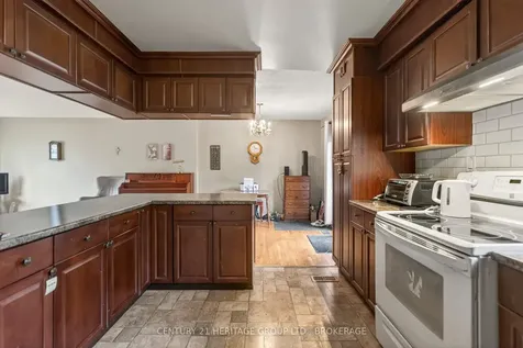 706 High Gate Park Drive Kingston ON K7M 5Z9