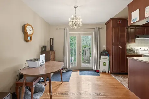 706 High Gate Park Drive Kingston ON K7M 5Z9