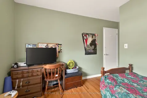 706 High Gate Park Drive Kingston ON K7M 5Z9