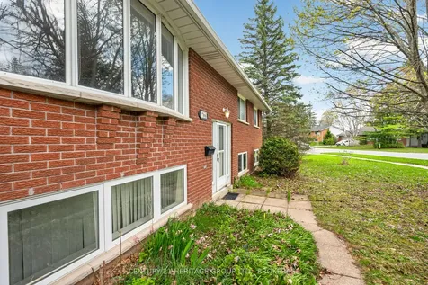 706 High Gate Park Drive Kingston ON K7M 5Z9