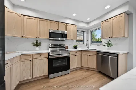857 Brandenburg Boulevard Waterloo ON N2T 2X6