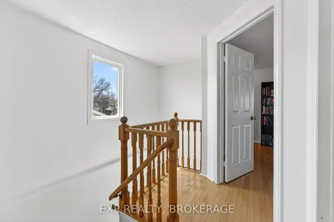 23 Rose Abbey Drive Kingston ON K7M 6W1