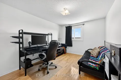 23 Rose Abbey Drive Kingston ON K7M 6W1