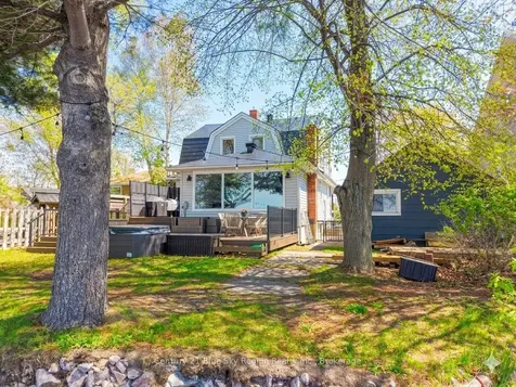 935 Leask Avenue North Bay ON P1A 1V3